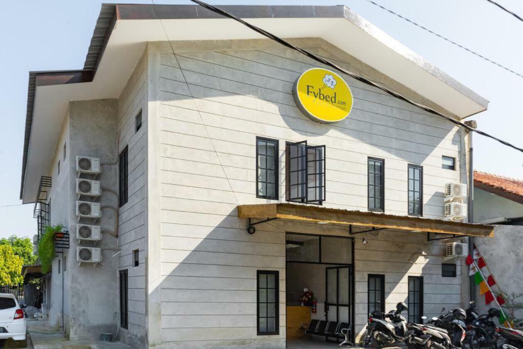 Fybed Aparthotel Semarang Kültér fotó