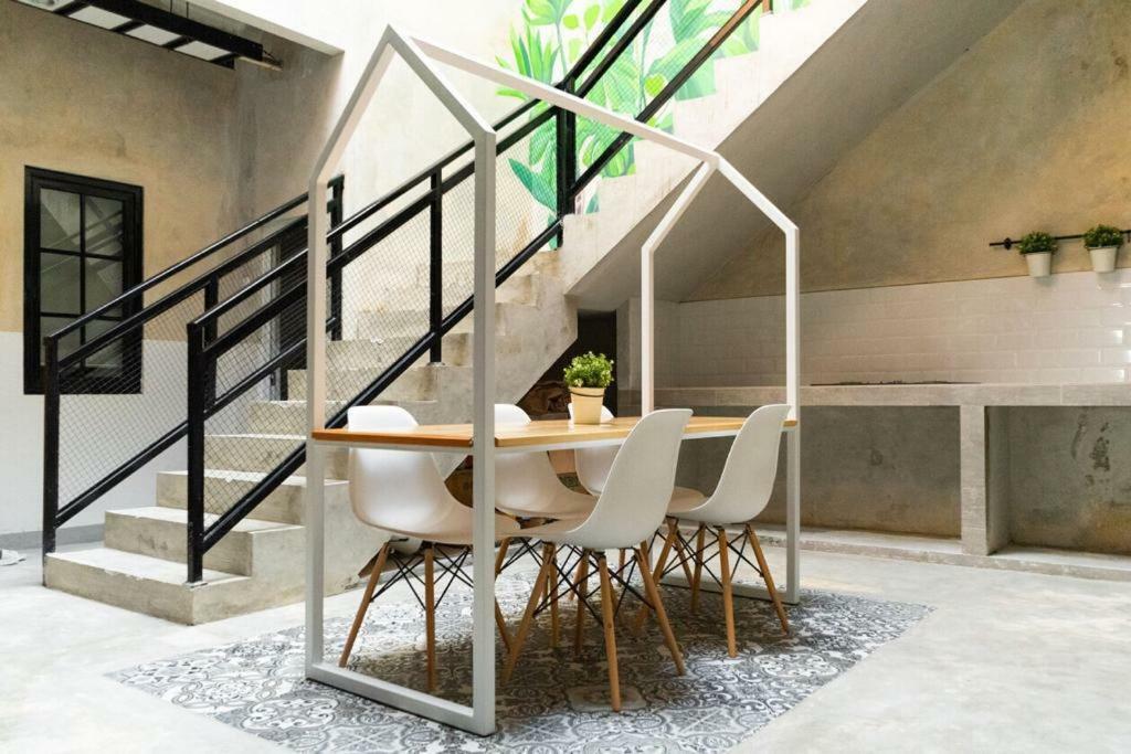 Fybed Aparthotel Semarang Kültér fotó